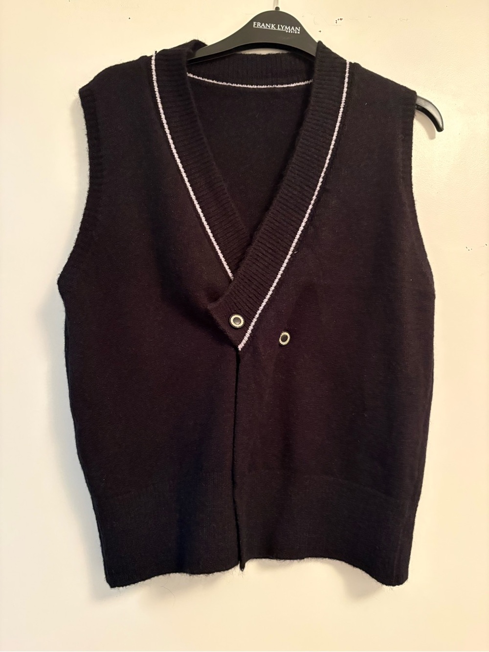 Unbranded Women's Black V-Neck Knit Sweater Vest with Contrast Trim